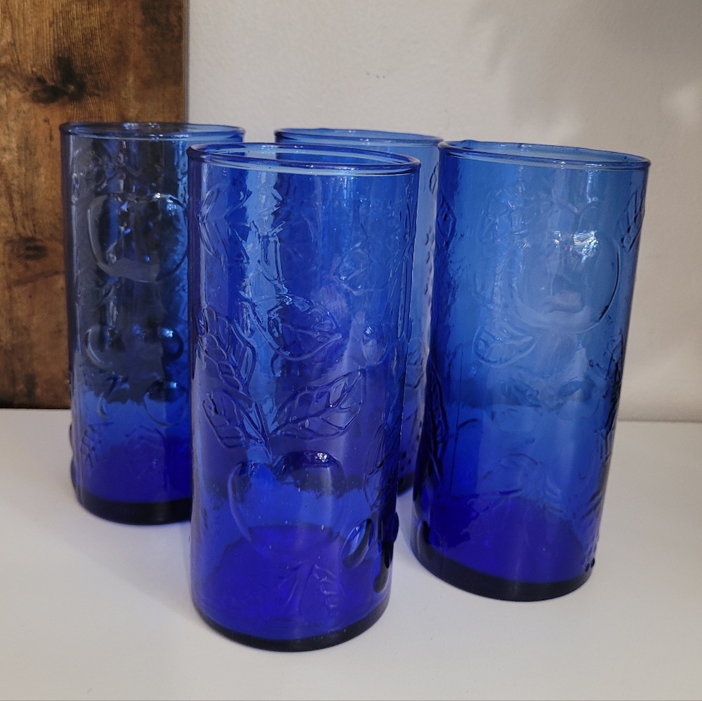 Set of 4 Cobalt Blue Embossed Glass Tumblers